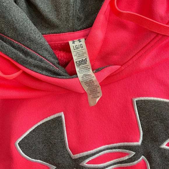 Women’s Pink Under Armour Sweatshirt - Picture 3 of 3